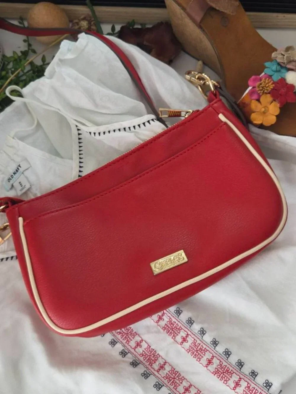 Carlos! By Carlos Santa I Red Crossbody Bag with detachable strap